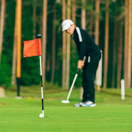 Marina By Hiekka - Sisaeltaeae Liinavaatteet Ja Loppusiivouksen *