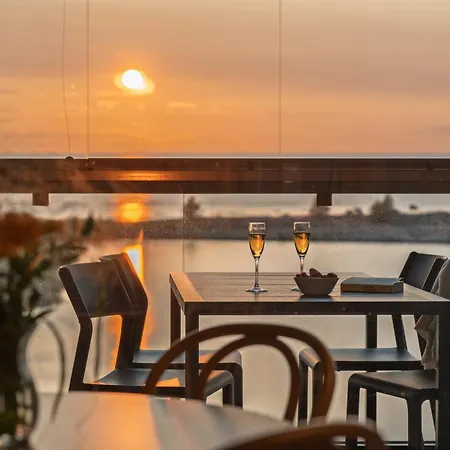 Marina By Hiekka - Sisaeltaeae Liinavaatteet Ja Loppusiivouksen Kalajoki