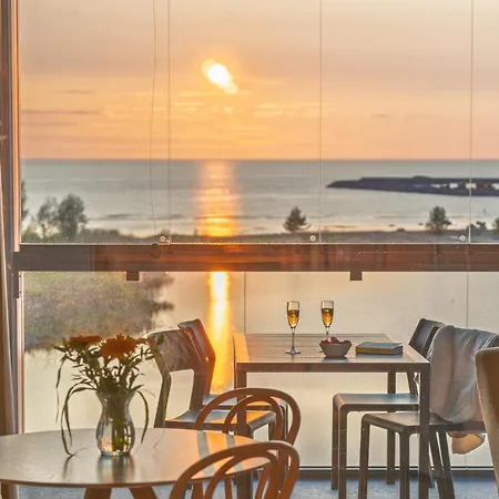 Apartment Marina By Hiekka - Sisaeltaeae Liinavaatteet Ja Loppusiivouksen