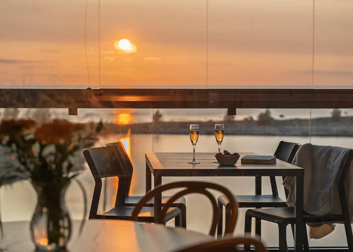 Marina By Hiekka - Sisaeltaeae Liinavaatteet Ja Loppusiivouksen Kalajoki